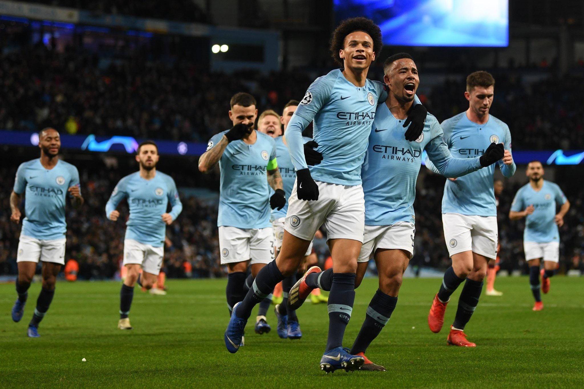 穩定的側翼 穩定的側翼