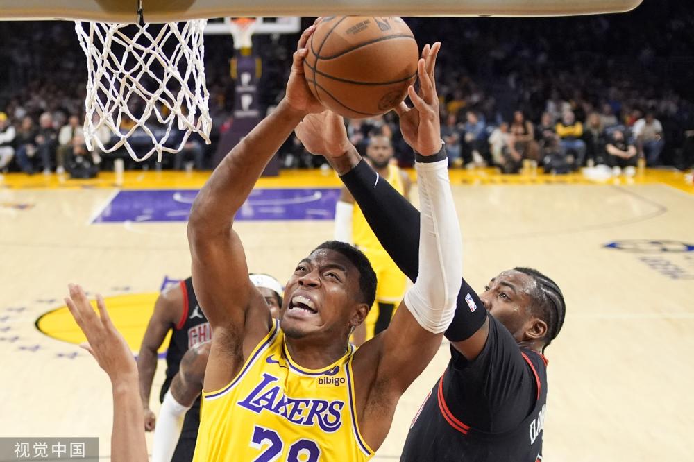 学校不仅配 学校不仅配